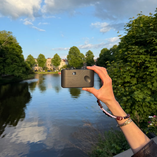 Lumi Lens Brown & Camera Koord By Lauritsa